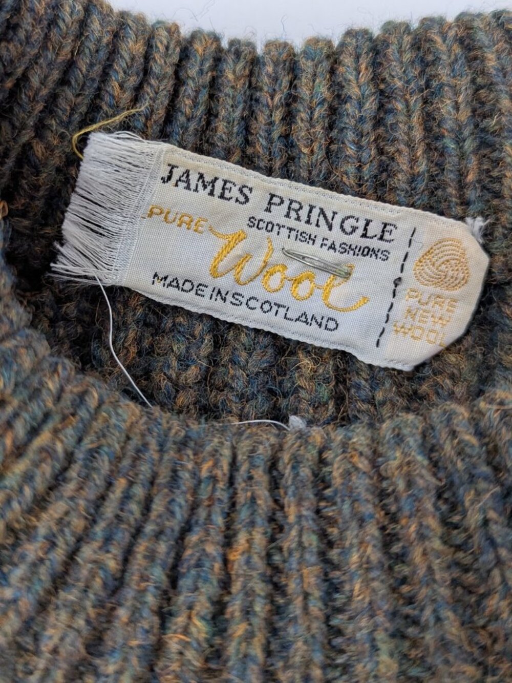 Vintage James Pringle Scotland heavy knit pure wool sweater 46" EUC